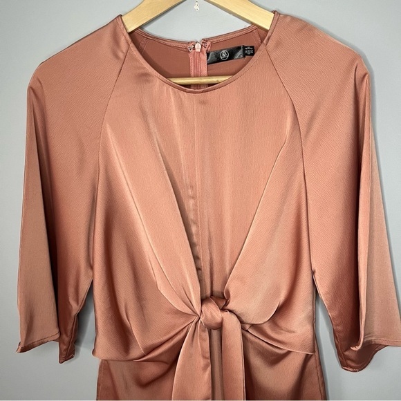 Missguided Front Tie Kimono Sleeve Faux Silk Blush Pink Playsuit Romper Size 4 - Picture 4 of 16